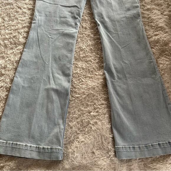 Spanx SPANXsculpt ReDefine Flare Jeans Tidal Blue Light Wash Size 12 NWT - Picture 11 of 12